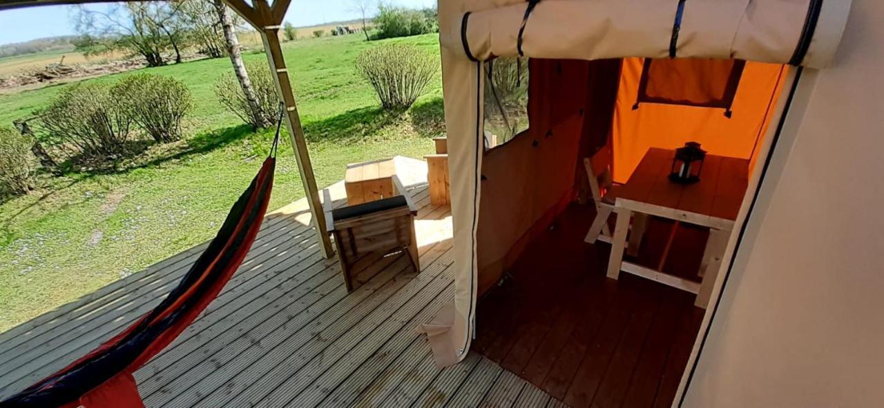 Tente Cabane Du Camping Hautoreille Bannes  Luaran gambar