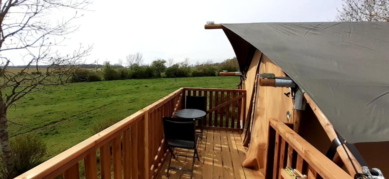 Tente Cabane Du Camping Hautoreille Bannes  Luaran gambar