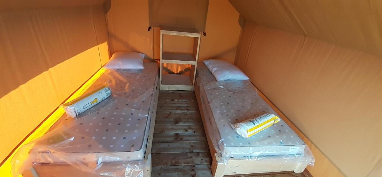Tente Cabane Du Camping Hautoreille Bannes  Luaran gambar