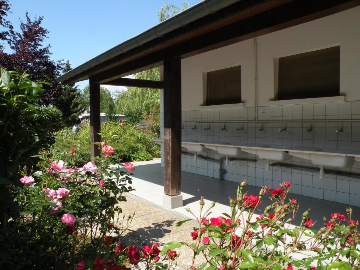 Tente Cabane Du Camping Hautoreille Bannes  Luaran gambar