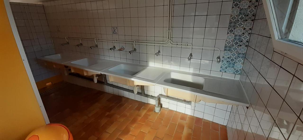 Tente Cabane Du Camping Hautoreille Bannes  Luaran gambar